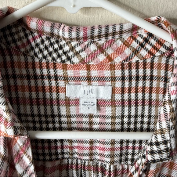 J Jill White Plaid Ruffle Button Front Long Sleeve Blouse - Picture 3 of 6